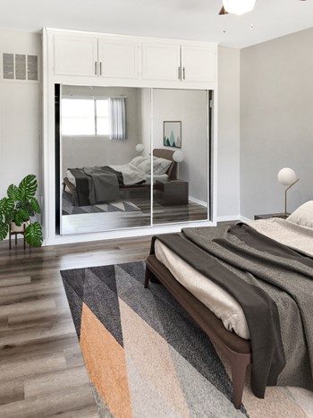 1803 North Harvard furnished bedroom with mirror closets